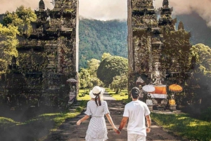 Desde el norte de Bali :Tanah Lot, bosque de Sangeh y templo de Ulun Danu
