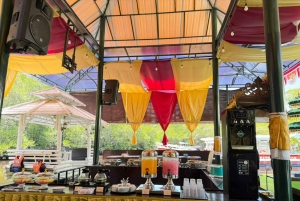 Från Penida: Lembongan-tur med kajakpaddling och lunchbuffé