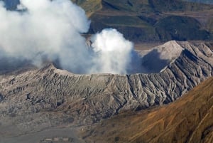 Probolinggosta: Bromo-vuori ja Ijen-tulivuori - 2 päivän kiertomatka