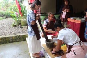 Ubud : Cours de cuisine végétarienne et végétalienne avec visite du marché