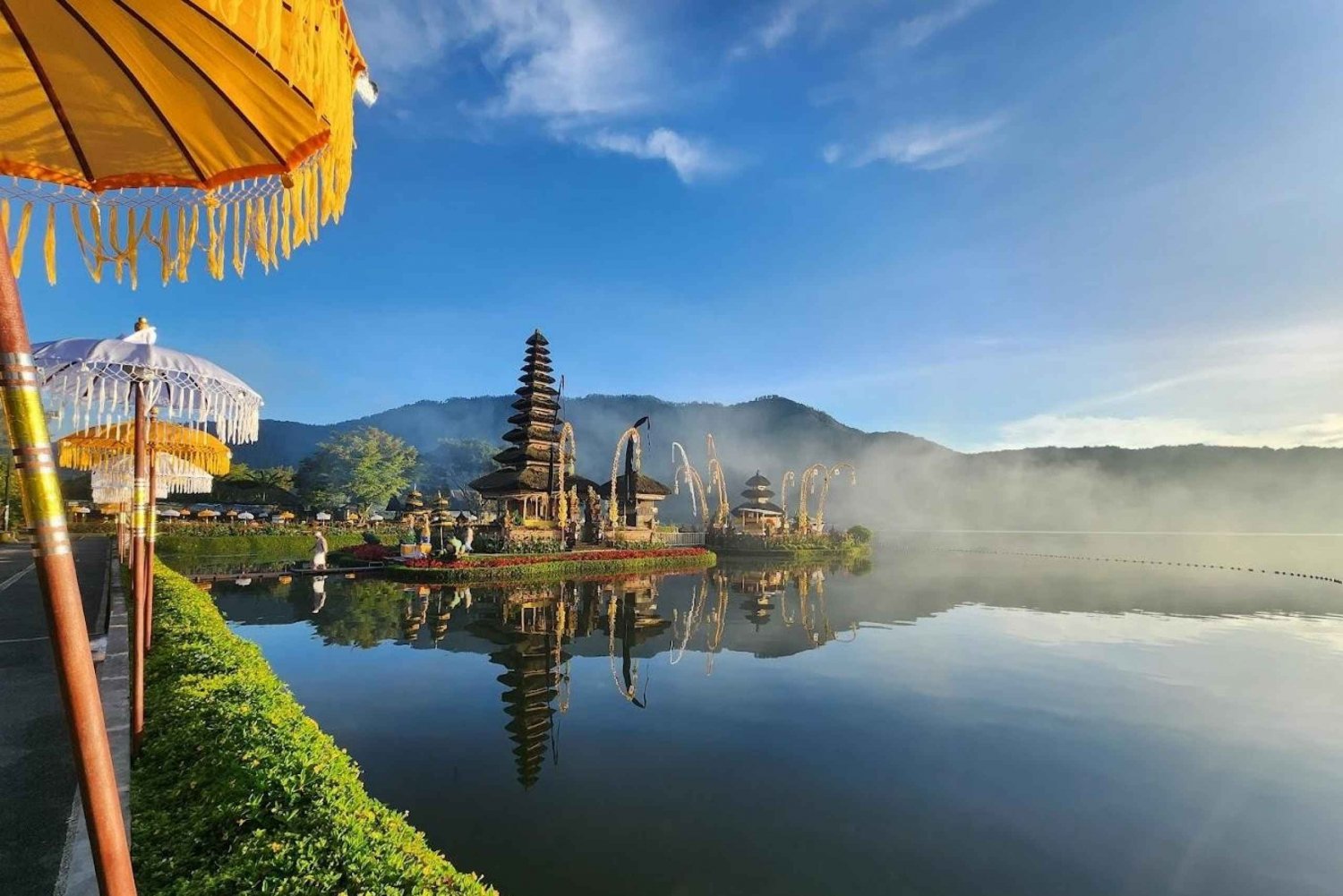 Bali: Best of Ulun Danu Bratan and Tanah Lot Temple Tour