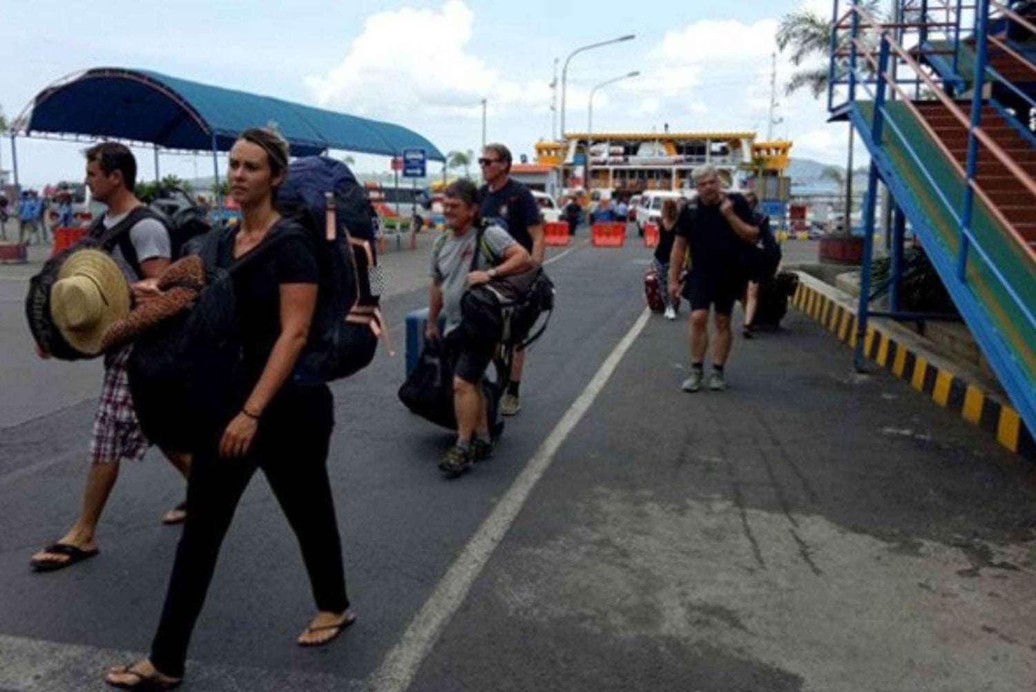 Порт Гилиманук: трансфер из отеля на Бали с опциями