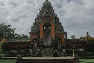 Bali: Halbtagestour zum Tanah Lot Tempel bei Sonnenuntergang