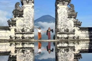 Bali Kohokohta Majesteettinen portti taivaaseen Lempuyang temppeli Tour
