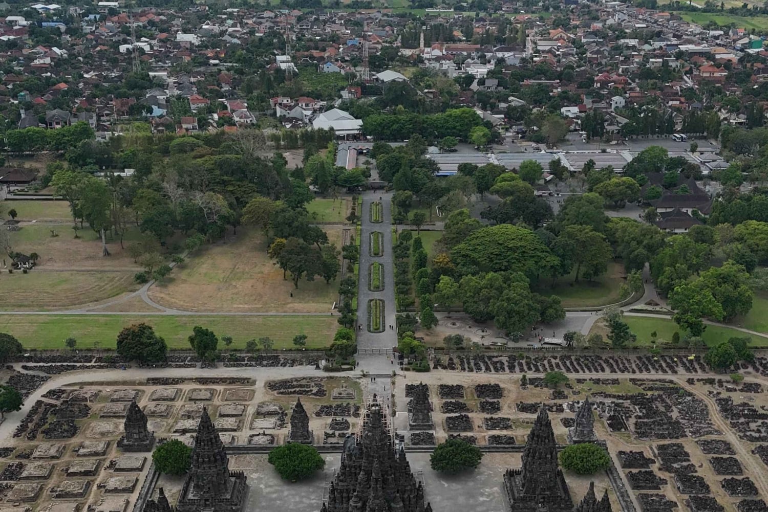 'Java Highlights: Yogyakarta to Bromo & Ijen Volcanoes'