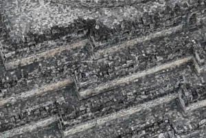 'Java Highlights: Yogyakarta to Bromo & Ijen Volcanoes'