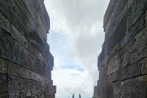 'Java Highlights: Yogyakarta to Bromo & Ijen Volcanoes'