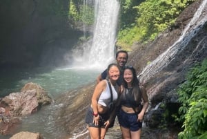 Jumping Sliding am Aling- Aling Wasserfall und Handara Tor