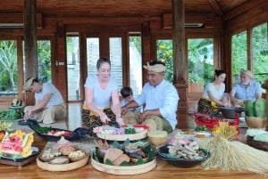 Kamandalu Ubud Balinese kookles