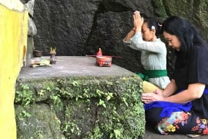 Viaje de Sanación del Karma en el Corazón de Bali