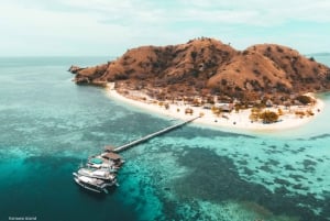 Komodo Inseln: Private 2-Tages-Tour auf einem Holzboot