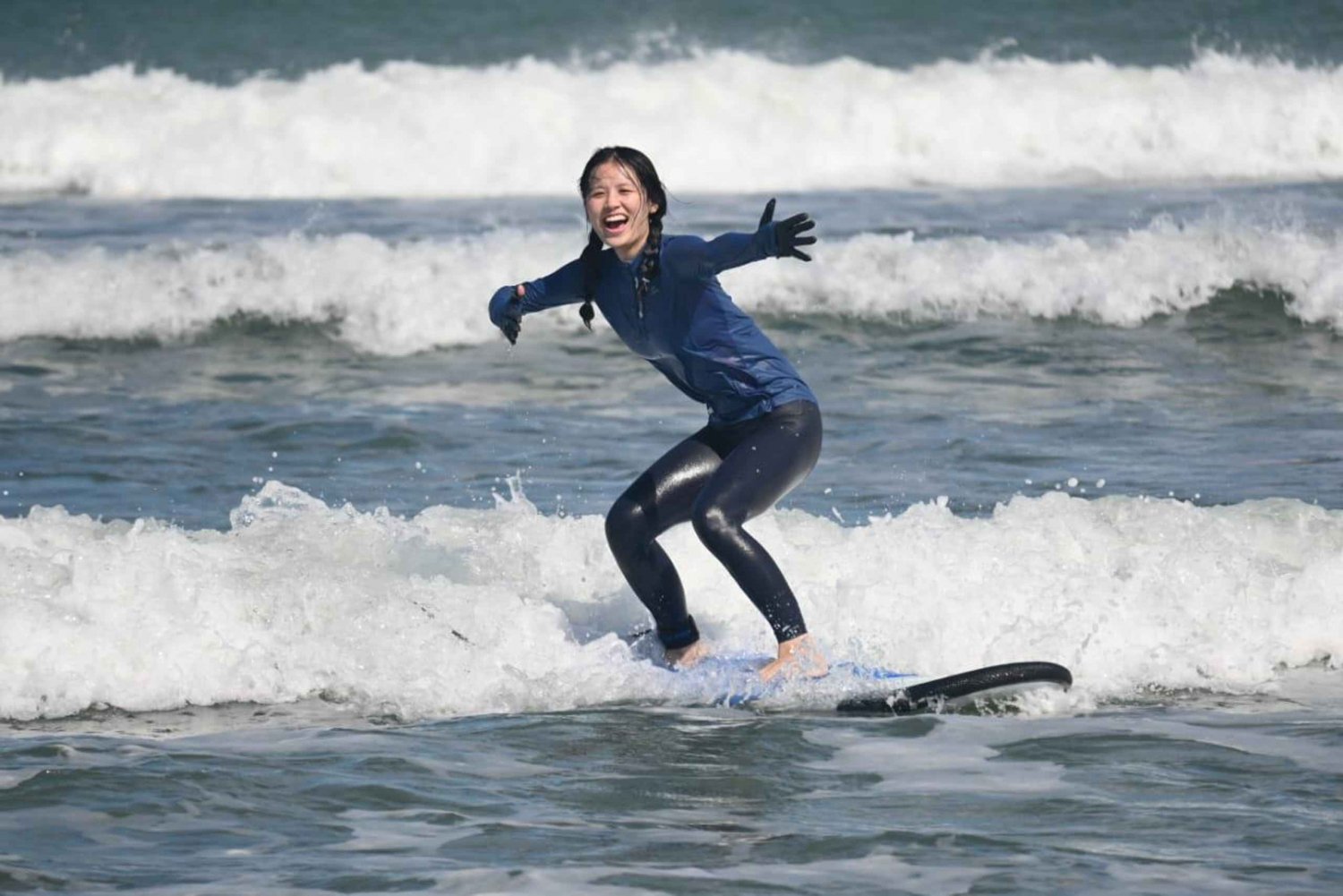 كوتا-بالي: درس خاص لركوب الأمواج مع صور وفيديوهات لركوب الأمواج