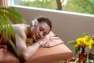 Kuta: Bagno di fiori e massaggi a Bali