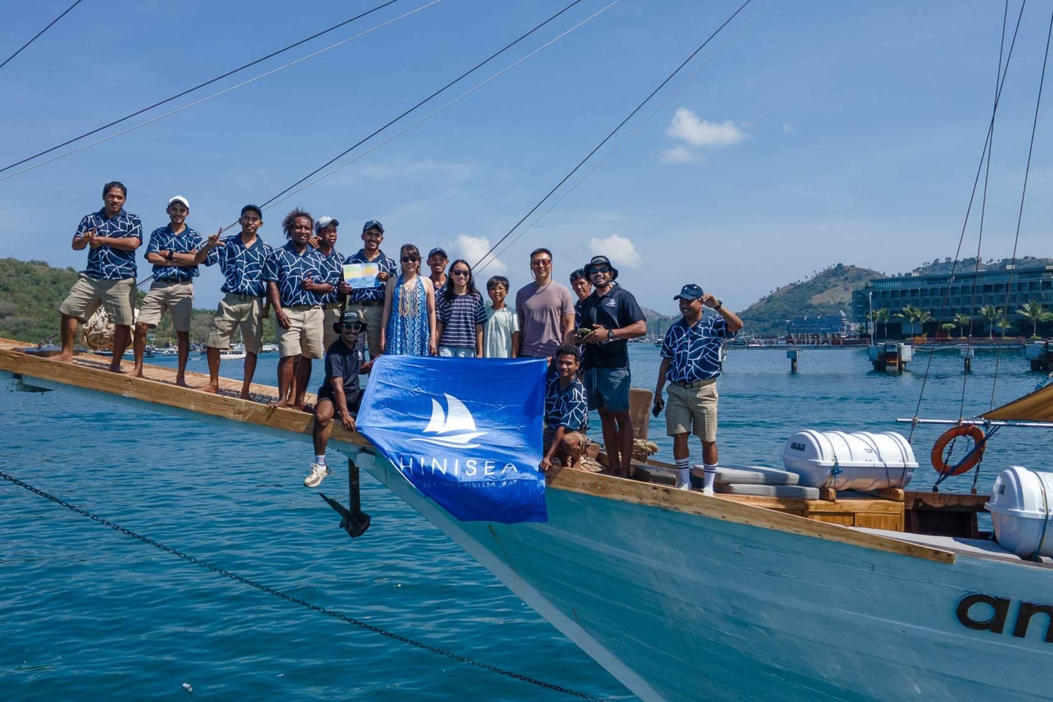 Labuan Bajo: 3-Day Komodo Liveaboard Adventure with VIP Boat