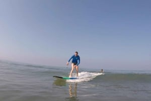 Legian Beach, Surflektion på nybörjar- eller medelnivå