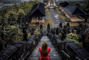Lempuyang Gate Heaven : Best Famous Spots for instagramable