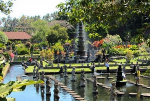 Lempuyang: Private Sightseeing Lempuyang Area with Transfer.