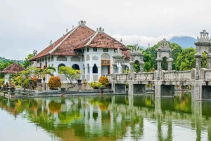 Lempuyang: Private Sightseeing Lempuyang Area with Transfer.