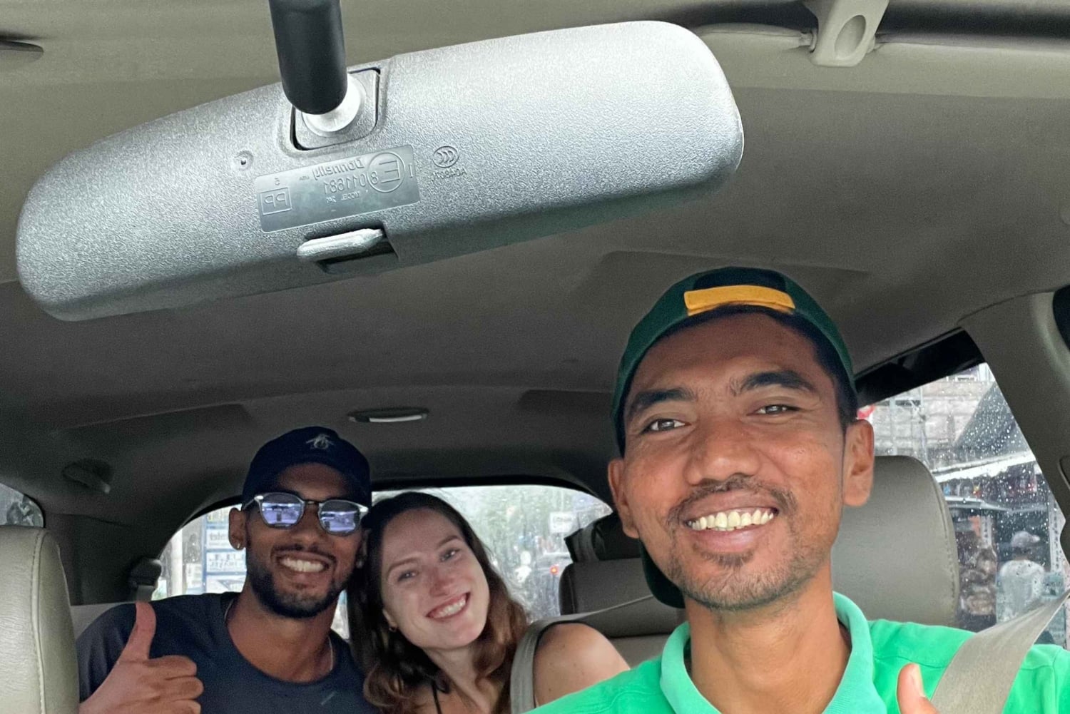 Lombok : yksityinen kuljetus bangsalin satamasta kuta lombokiin