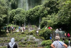 Lombok-excursie aan wal: watervallen, dorpjes en stranden
