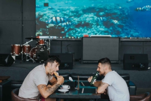 Lovina: Brunch med delfintema, havbilder og musikk