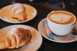Lovina: Brunch med delfintema, havbilder og musikk