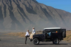 Lunch with View near Mount Bromo