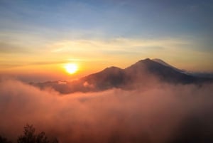 Mount Agung Trek: Sunrise Climb & Cultural Insights