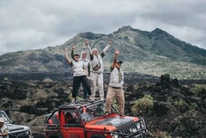 Mont Batur 4WD Jeep Lever de soleil et source d'eau chaude naturelle tout compris