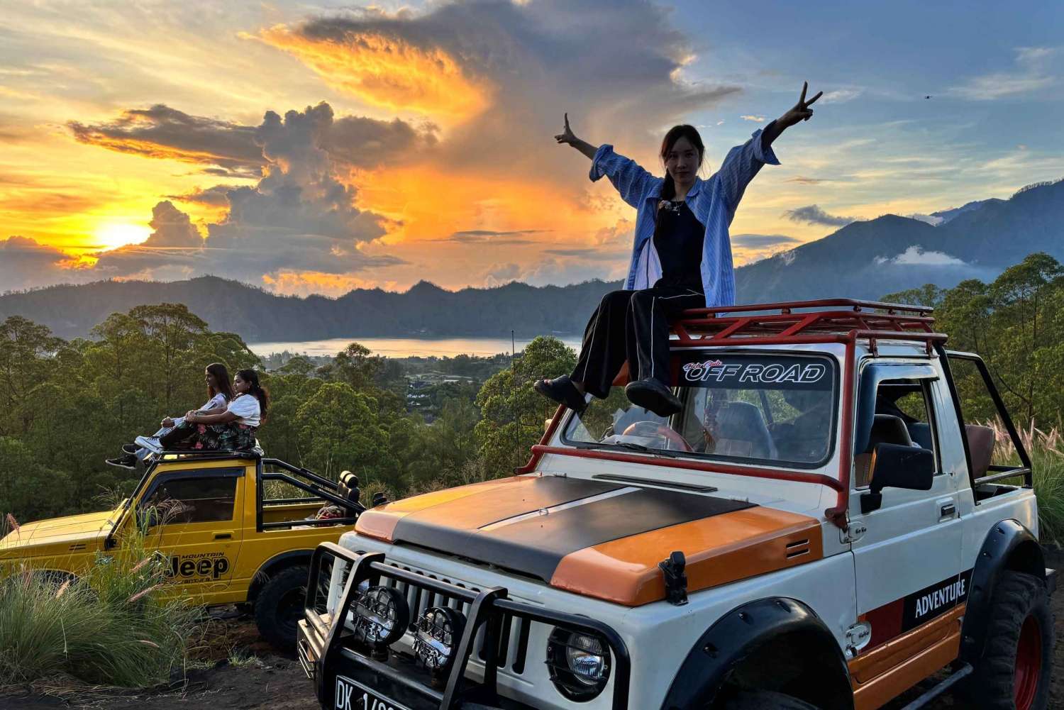 Mount Batur : 4WD jeeppi auringonnousu ja luonnollinen kuuma lähde Tour