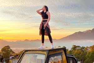 Mount Batur: All-inclusive-tur med jeep ved solopgang og sort lava