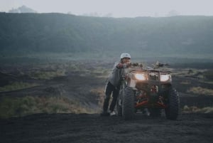 Mount Batur: ATV-firehjuling med svart lava og sandeventyr