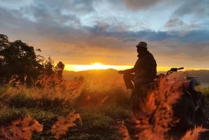 Mount Batur: ATV-firehjuling med svart lava og sandeventyr