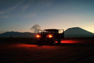 Mount Batur: Sunrise Jeep Tour & Natural Hot Spring