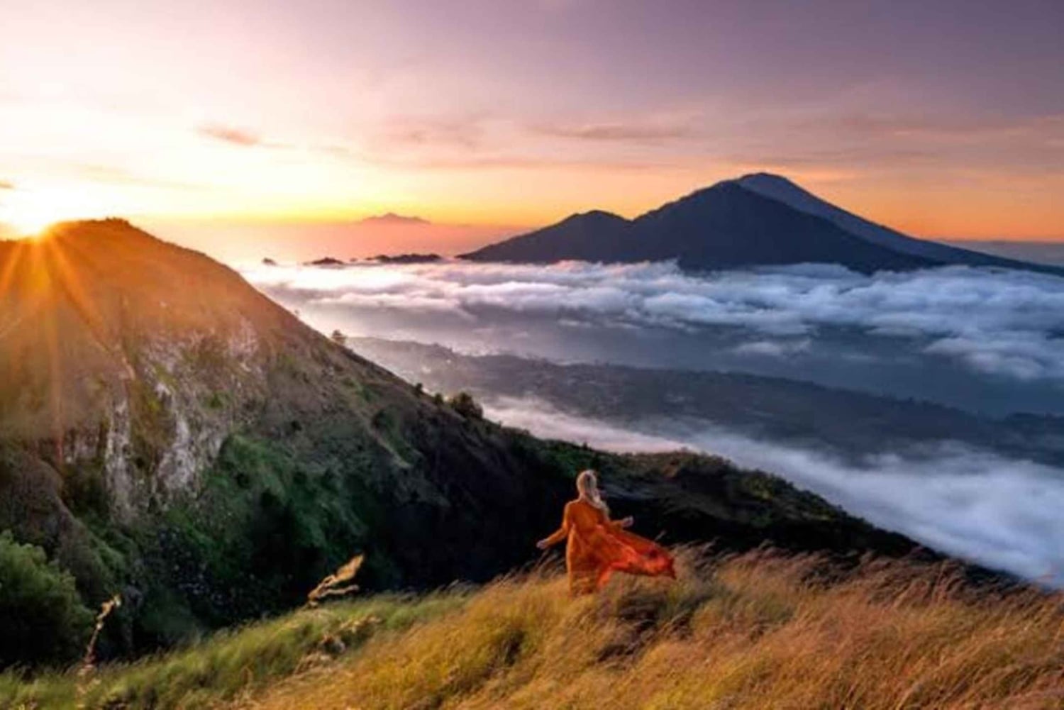 Mount Batur: Sunrise Dirt Bike Trek with Trained Riders