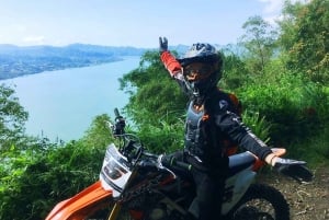 Mount Batur: Sunrise Dirt Bike Trek with Trained Riders