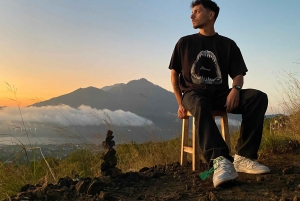 Excursión al Amanecer en el Monte Batur con el mejor guía local