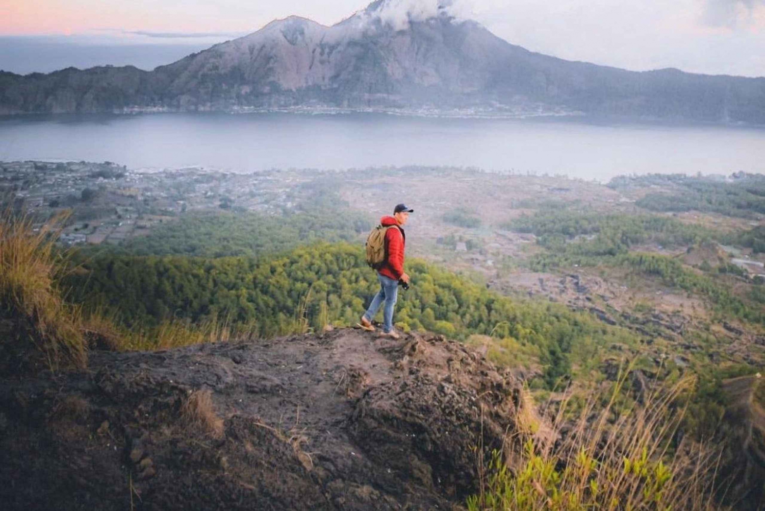 Mount Batur Sunrise Hike With Breakfast and Hotspring