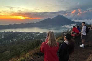 Mount batur sunrise hike with hot springs & hotel transfer