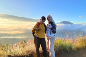 Ubud : Mount Batur Sunrise 4WD Jeep Tour With Hot Springs