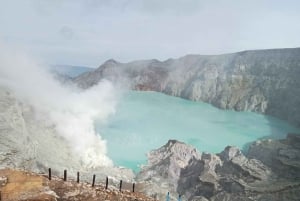 Vulkankrateret Ijen med overnattingstur fra Bali