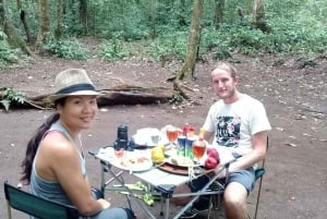 リンジャニ山からセナル クレーター リムへの 2 日間のトレッキング