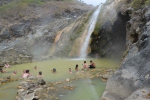 Monte Rinjani: Caminhada de 2 dias/1 noite até Sembalun ou vistas de Senaru