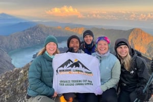 Monte Rinjani: Caminhada de 2 dias/1 noite até Sembalun ou vistas de Senaru