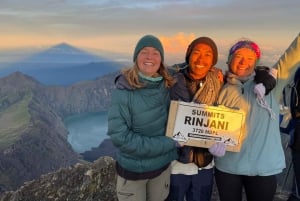 Monte Rinjani: Caminhada de 2 dias/1 noite até Sembalun ou vistas de Senaru