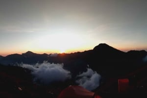 Mount Rinjani: 2D-1N Trekking Summit Sunrise Point Deltag i turen