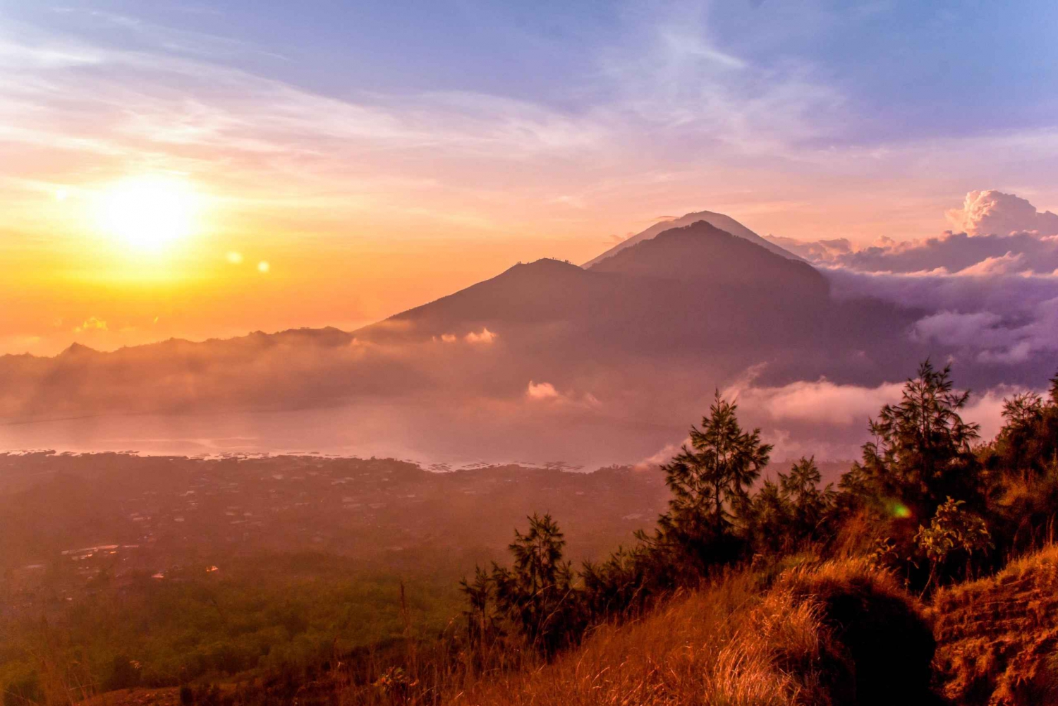 Vandretur ved solopgang på Mt. Batur med 1 overnatning i Kintamani
