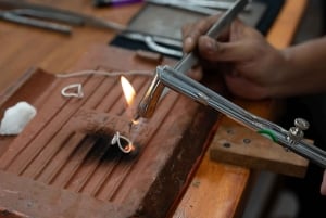 Munduk: Bali Jewelry making Class 7 Grams of Silver