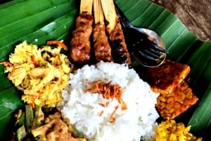 MUNDUK : Jungle Trekking Day Tour