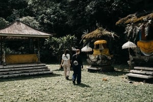 Munduk: Caminhada na selva do Lago Gémeo, Templo Ulun Danu e Cascata